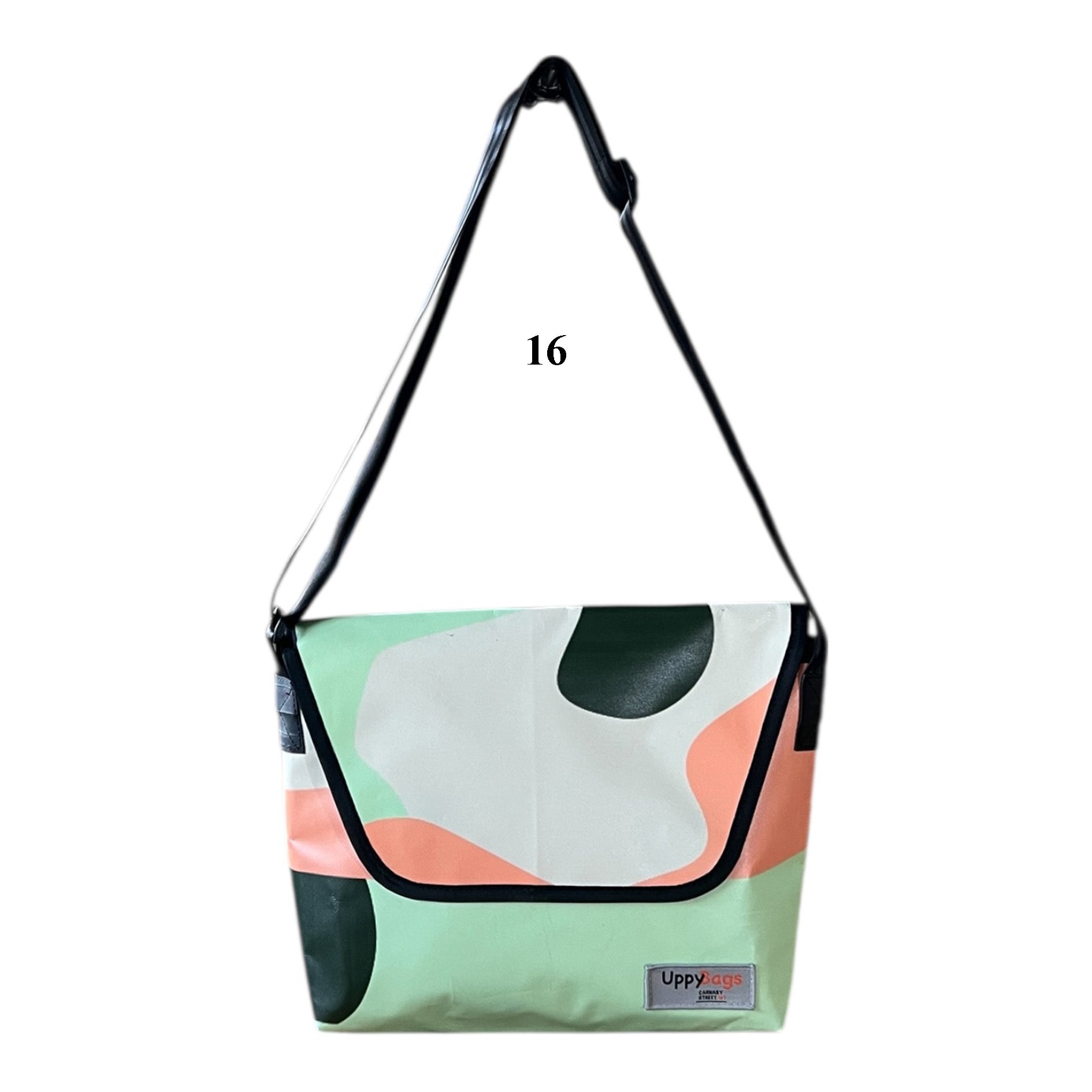 Carnaby unisex messenger