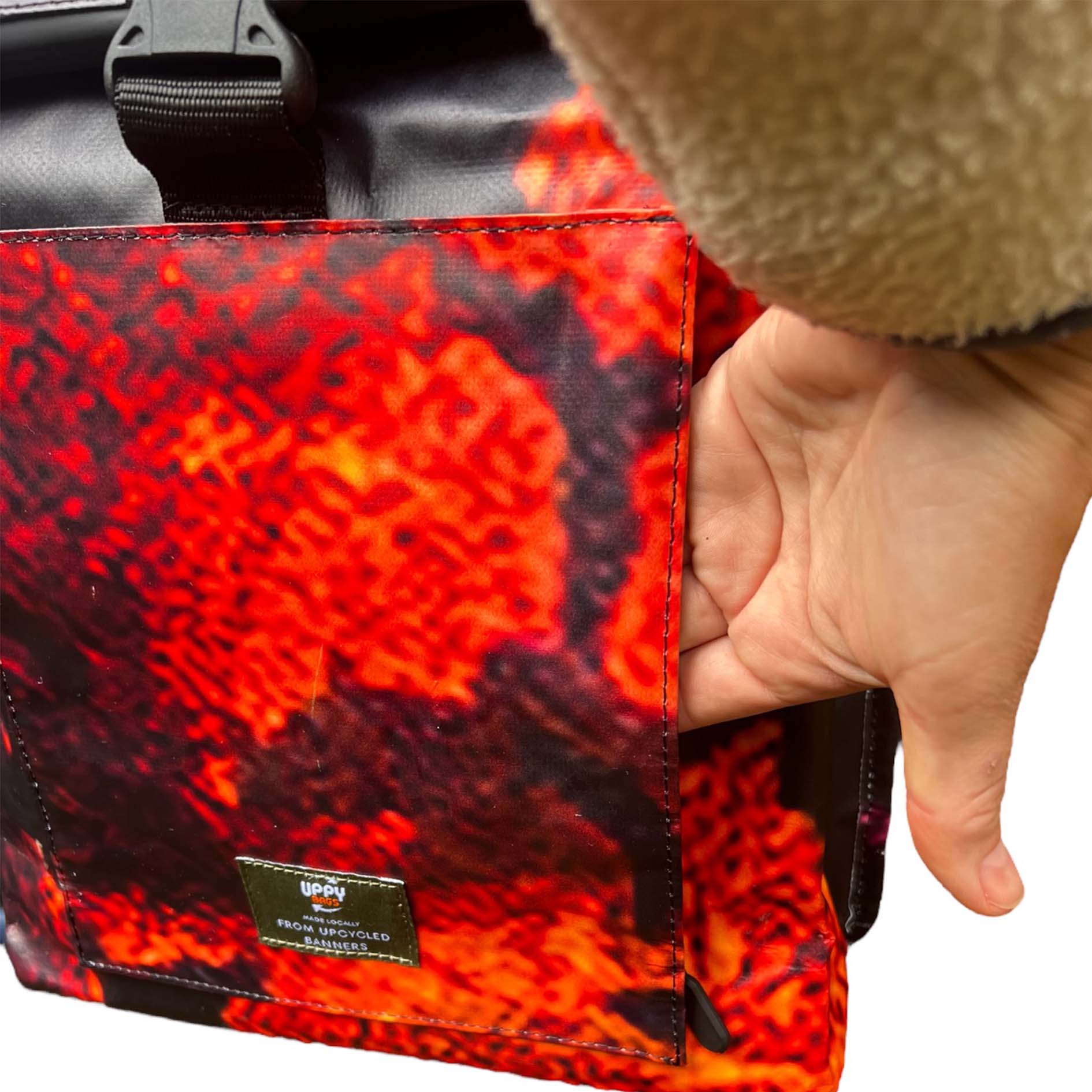 Bicycle bag 6 made from recycle material scaffold banner