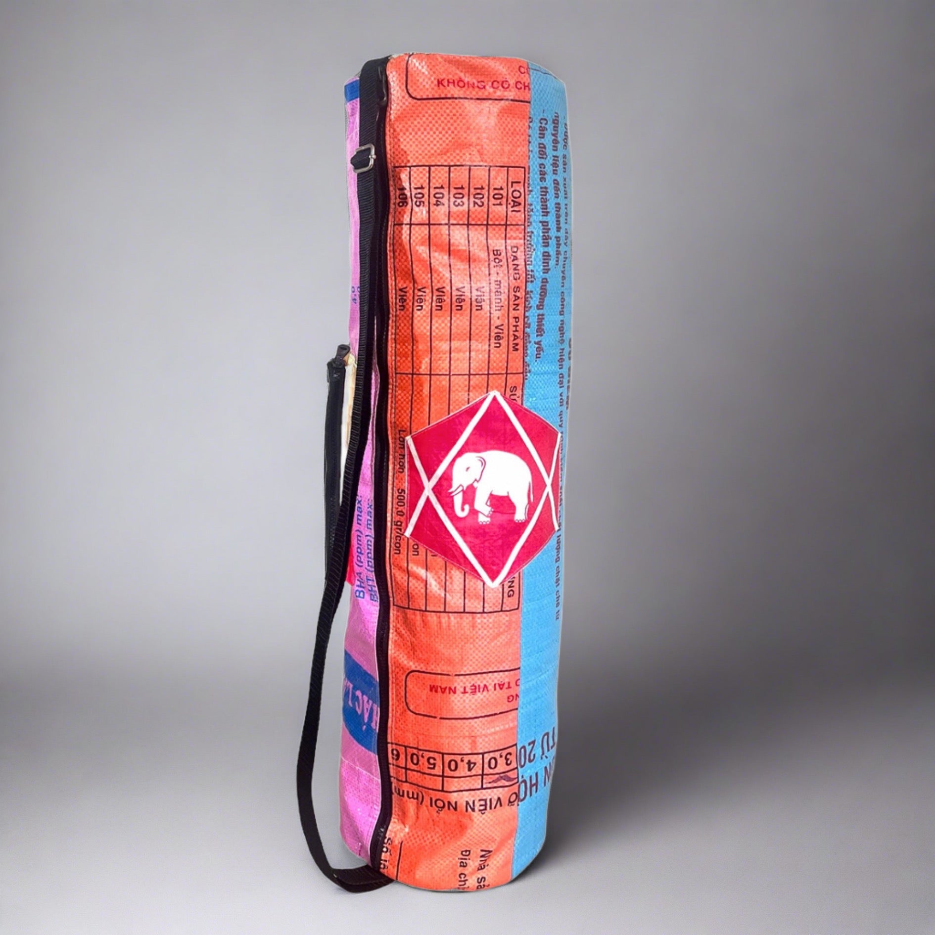 Upcycled materiał bag yoga bags with colourful print, elephant print