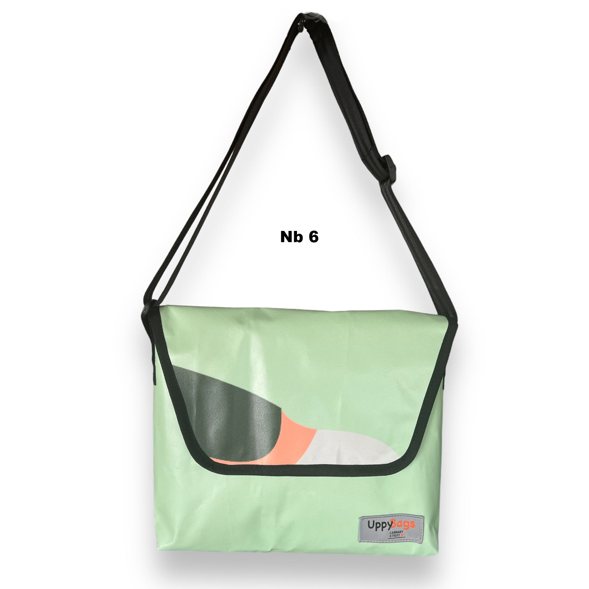 Carnaby unisex messenger