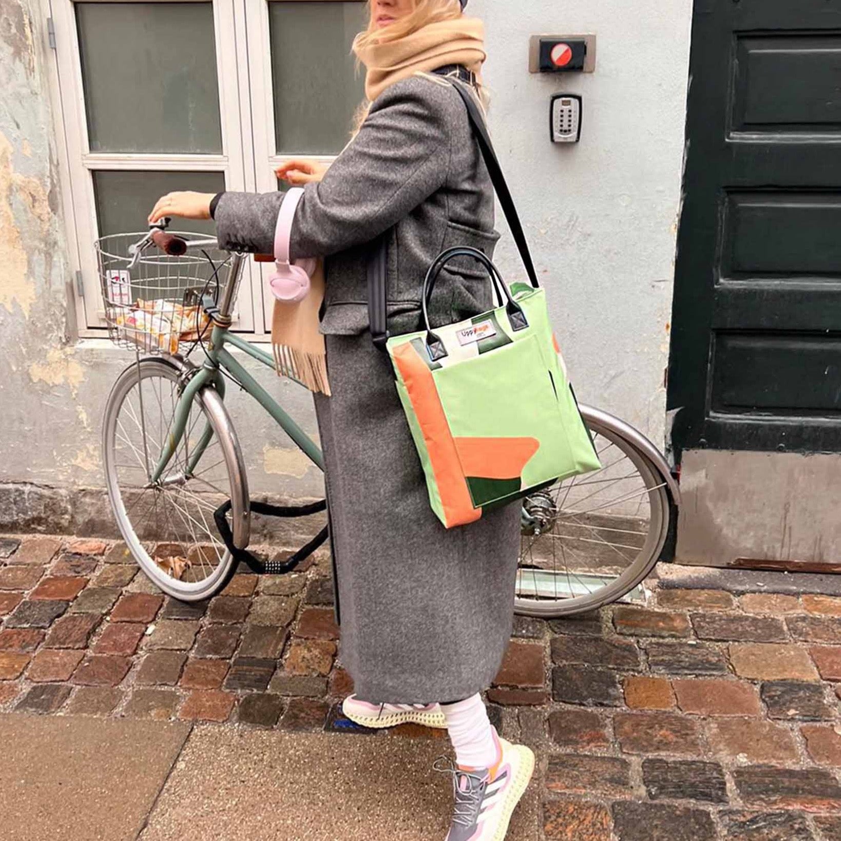 Recycled material bag made of upcycled building banner