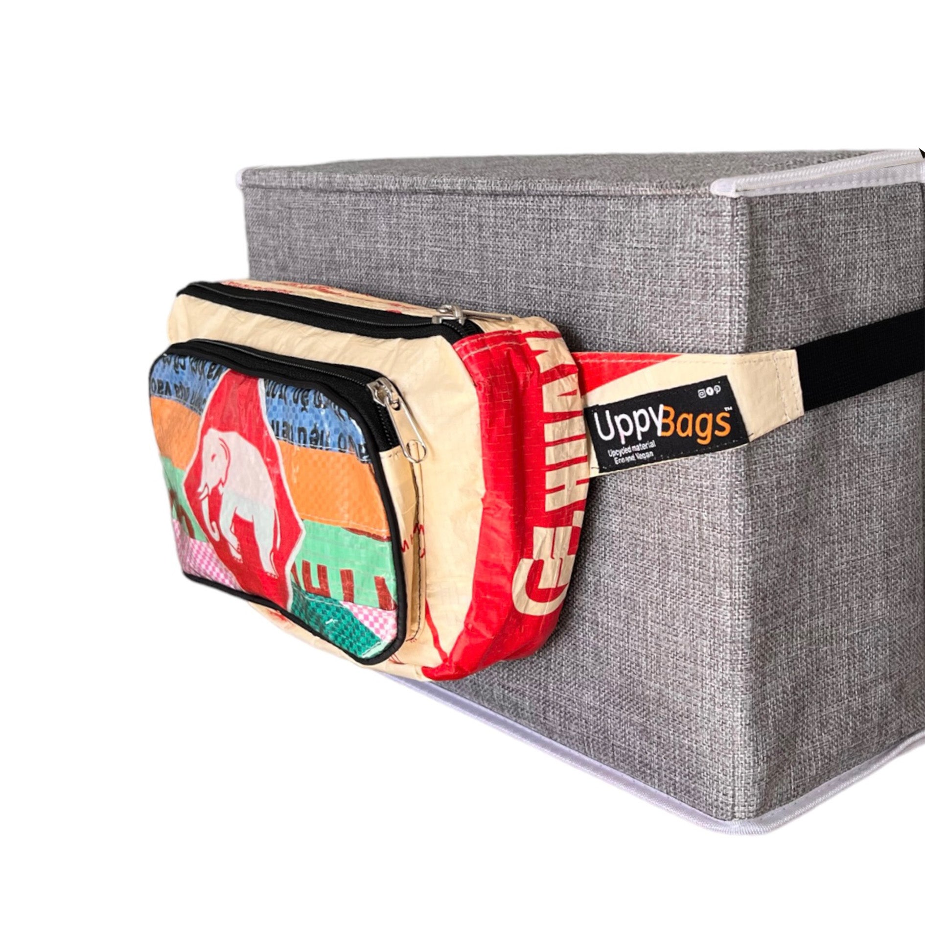 Upcycled materiał bumbag funny pack UppyBags Edit alt text