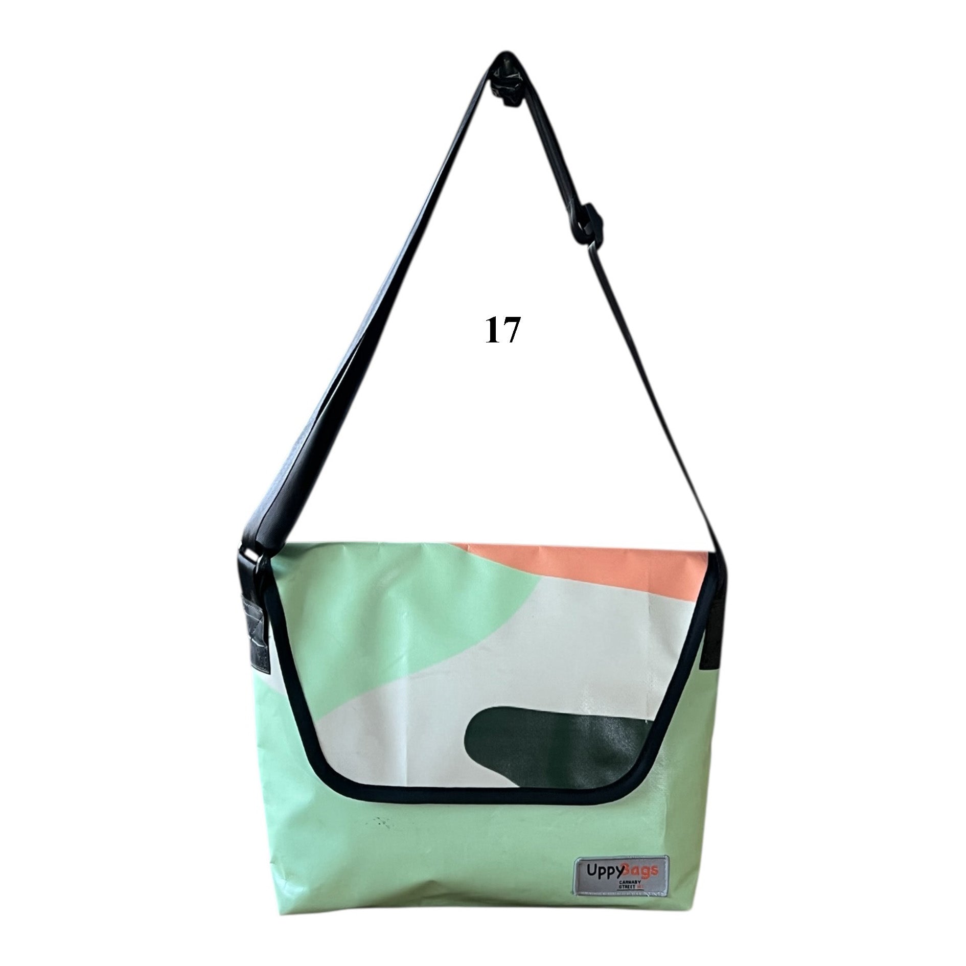 Carnaby unisex messenger