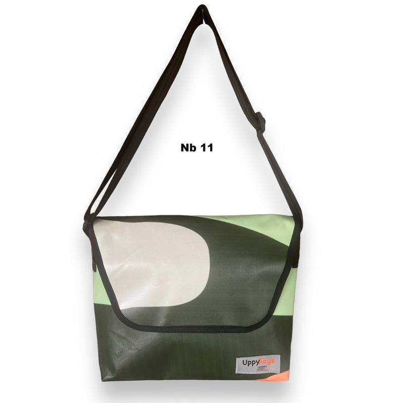 Carnaby unisex messenger
